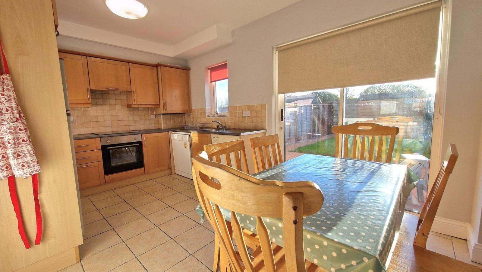Cosy 3 Bedroom All Ensuites ゴールウェイ エクステリア 写真